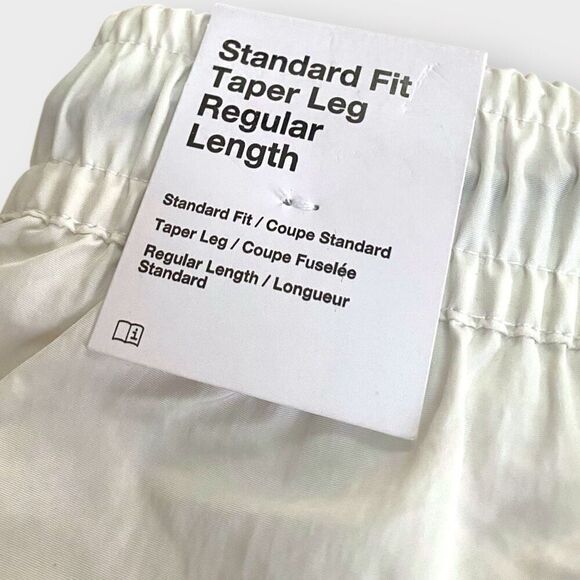 Nike Tech Essentials Lined Commuter Pants Phantom Mens size Small DQ4343-030 New - Picture 8 of 11